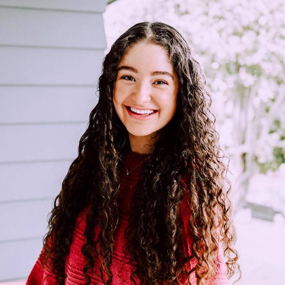 Meet your Posher, Mia